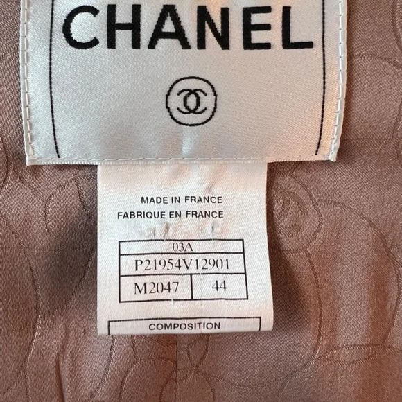 CHANEL multi color tweed blazer
